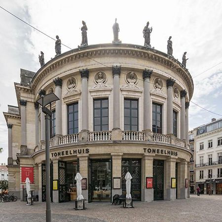 The India Yellow Studio Antwerp Exterior photo