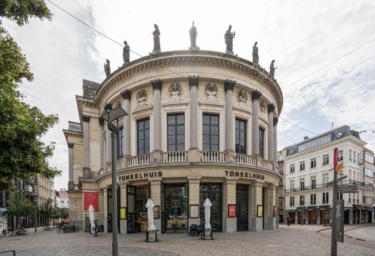 The India Yellow Studio Antwerp Exterior photo